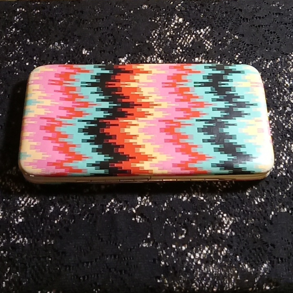 AMiCi Accessories Multi Color Wallet